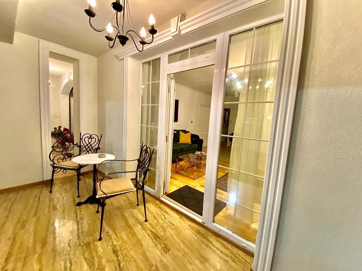 Sarada Boutique Luxury Apartment Deva Dış mekan fotoğraf