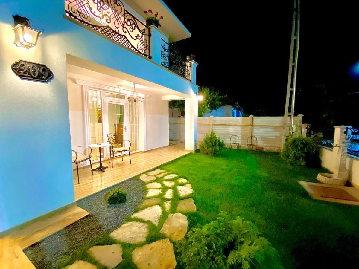 Sarada Boutique Luxury Apartment Deva Dış mekan fotoğraf