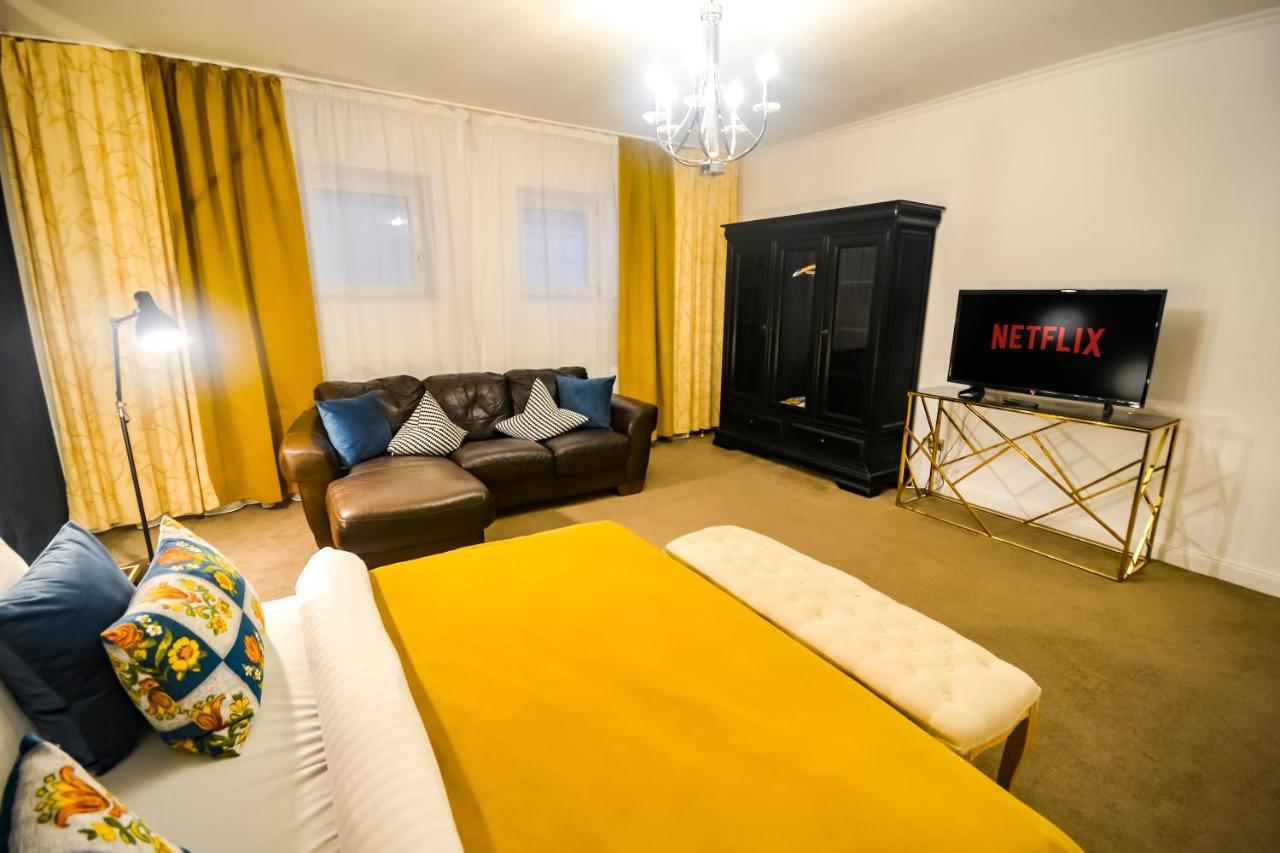 Sarada Boutique Luxury Apartment Deva Dış mekan fotoğraf