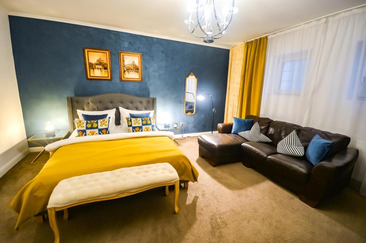 Sarada Boutique Luxury Apartment Deva Dış mekan fotoğraf