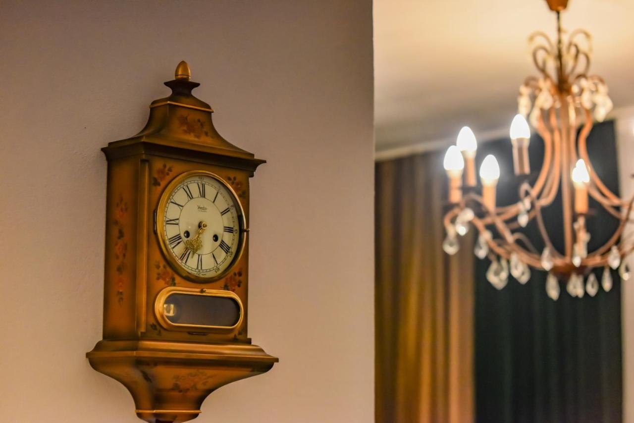 Sarada Boutique Luxury Apartment Deva Dış mekan fotoğraf