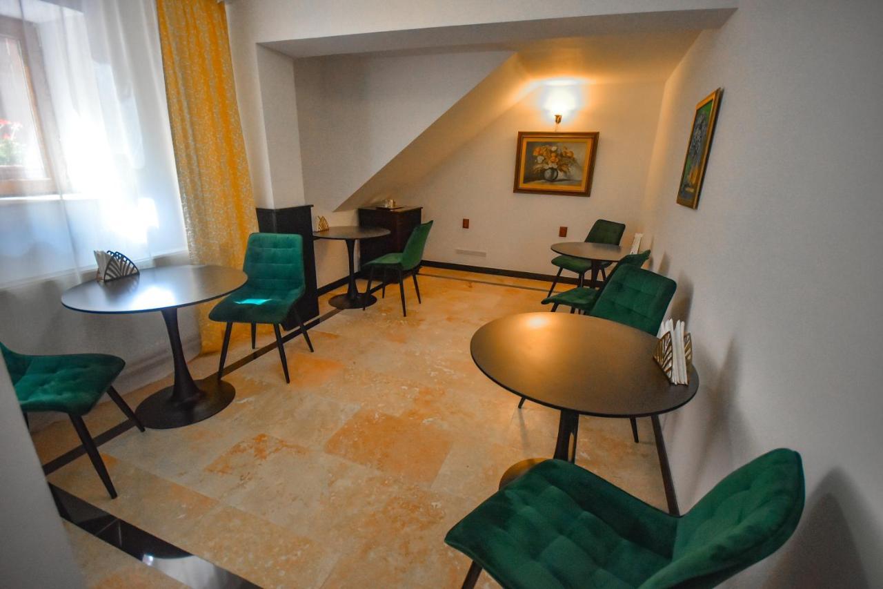 Sarada Boutique Luxury Apartment Deva Dış mekan fotoğraf